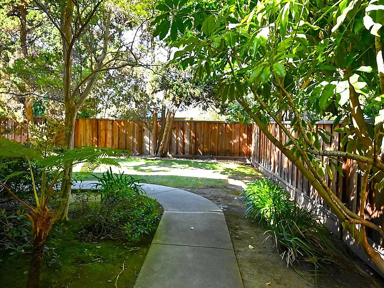 3275 Brookdale Dr #6 — Photo 7