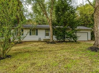 2405 Killian Rd, Akron, OH 44312