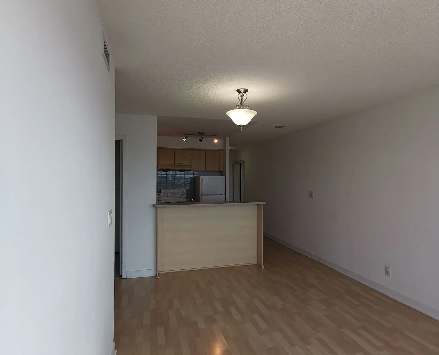 2 bed, $2,100 — Photo 2