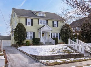 112 Buckingham Rd, Yonkers, NY 10701