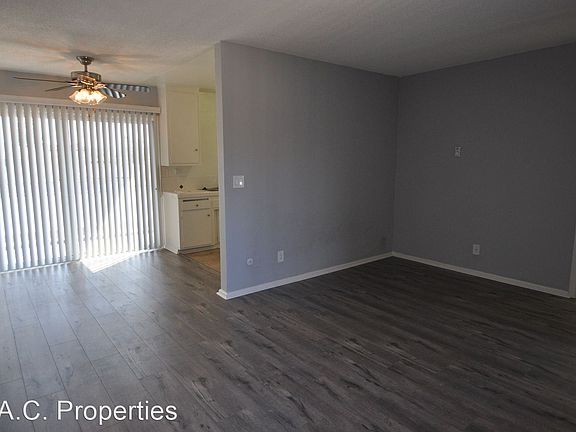 4th image of 11840 Kittridge St #4883155
