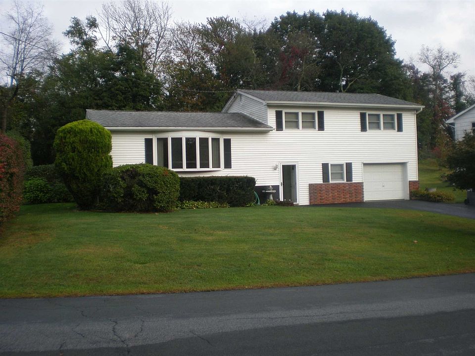 1st image of 346 Lake Vue Dr