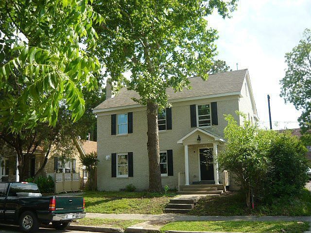 1st image of 2648 Oakdale St