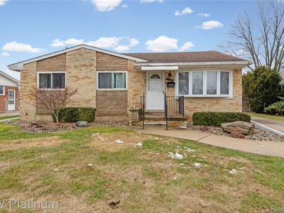 24036 Harvard Shore Dr, Saint Clair Shores, MI, 48082