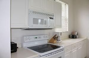5th image of 9071 Las Maderas Dr APT 201