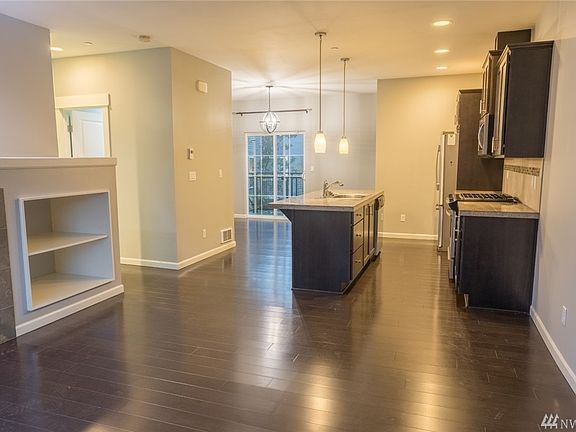 5th image of 871 4th Ave NE #149