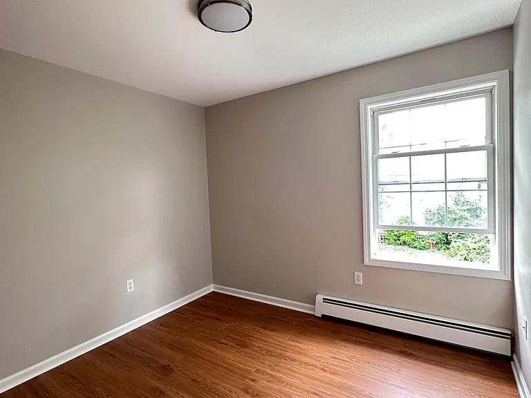 68 Lake St #2 — Photo 12