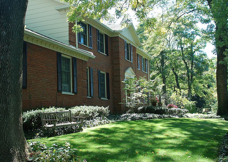 2nd image of 2400 Ridgeway Rd