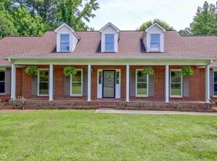 571 Ginger Cake Rd, Fayetteville, GA 30214