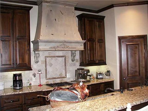 5th image of 9025 NW 147th Pl
