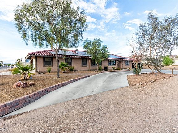 4th image of 1500 Tumbleweed Dr
