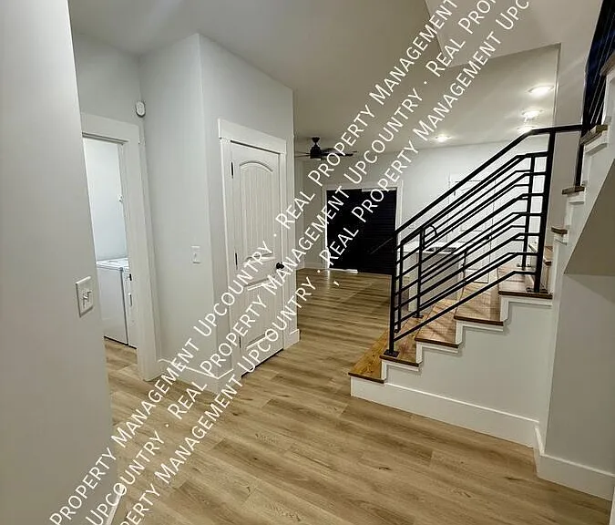 693 Neighborhood Rd — Photo 4