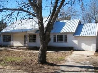 1301 N Chico Ave, Decatur, TX 76234