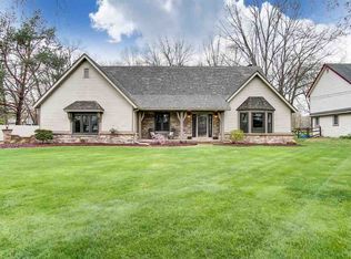 6559 Cloverlane Rd, Lambertville, MI 48144