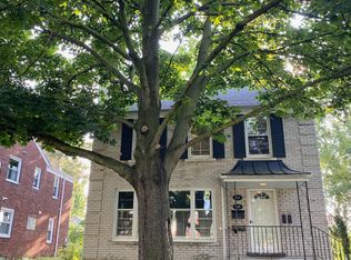 737 Harcourt Rd, Grosse Pointe, MI 48230