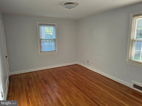 4th image of 9316 Sudbury Rd