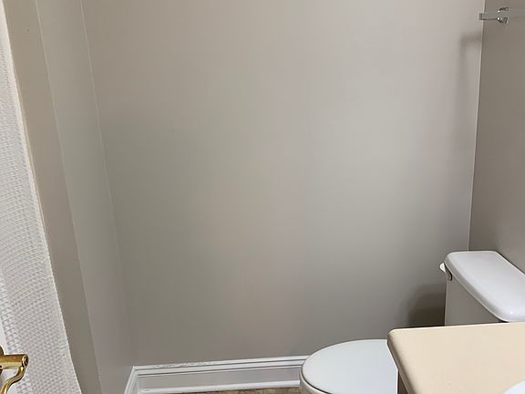5th image of 7516 Katherine Dr