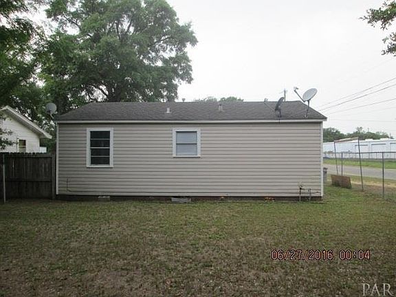 3rd image of 200 Cahn St