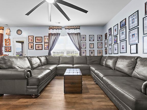 2nd image of 7049 Arbor Ridge Dr