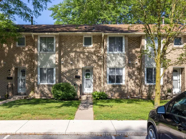 6767 Thorold Stone Rd #77, Niagara Falls, ON L2J 3W9