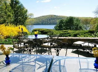 130 Lake Dr S, New Fairfield, CT 06812