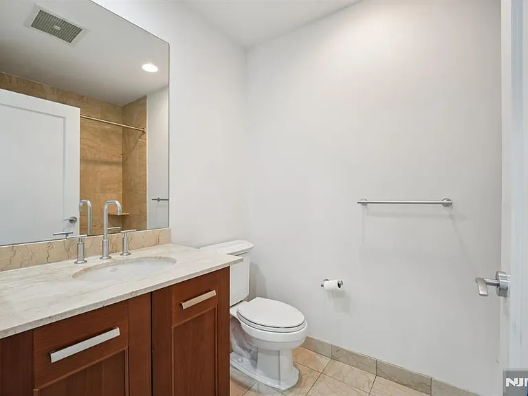 8100 River Rd #209 — Photo 20