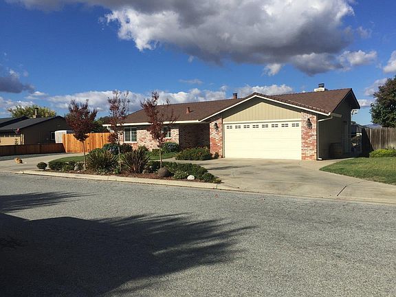 3rd image of 95 Jonquil Ln