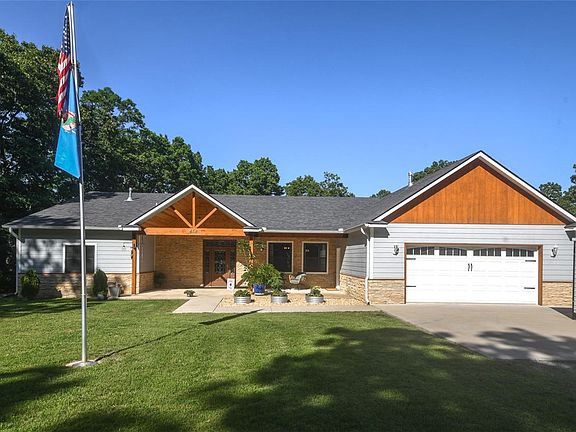 2nd image of 454 Whitetail Rd
