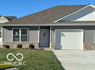 1432 Coen Ct, Columbus, IN
