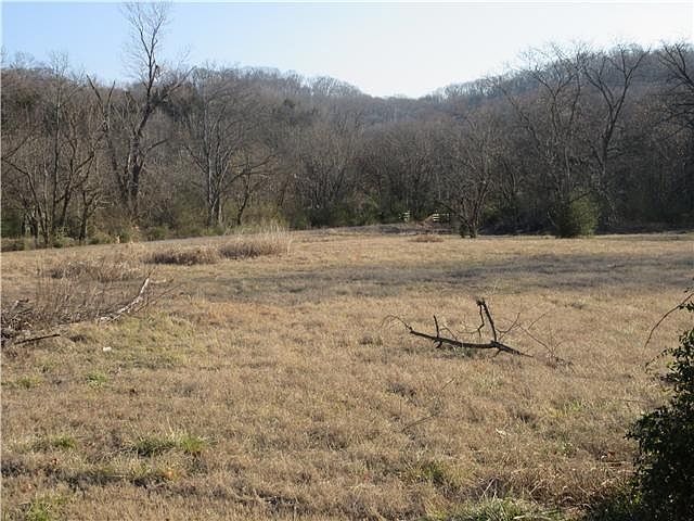 2nd image of 31 Highway Hwy