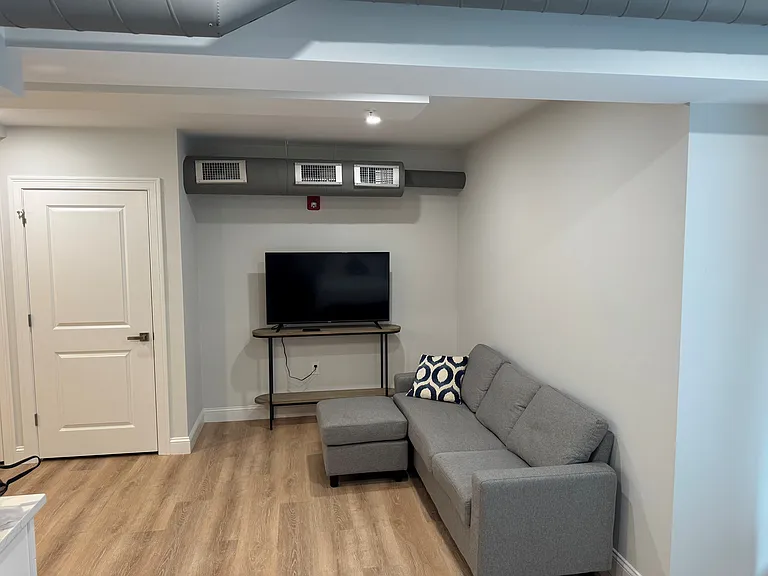 146 Main St #202 — Photo 3