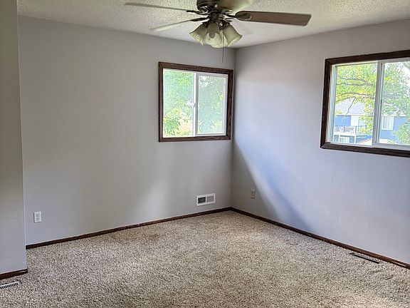 5th image of 12942 Radisson Rd NE