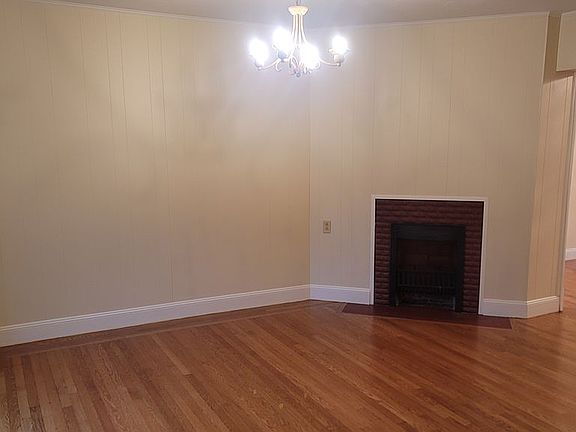 3rd image of 515 Eureka St
