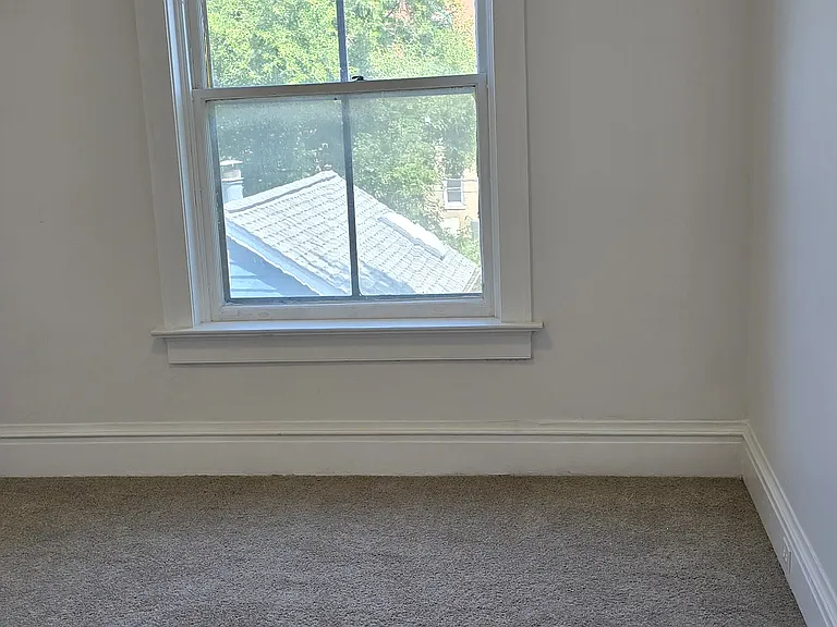 218A N Jackson St #A — Photo 15