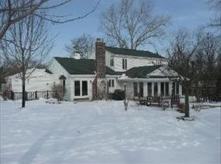 22401 Chestnut Ridge Rd, Kildeer, IL 60047