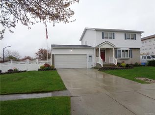 114 Vern Ln, Buffalo, NY 14227