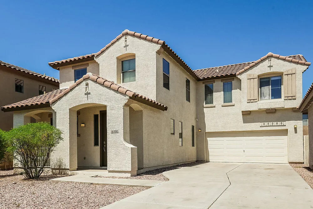 3 bed, 2.5 bath, 1919 sqft, $2,270 — Photo 4
