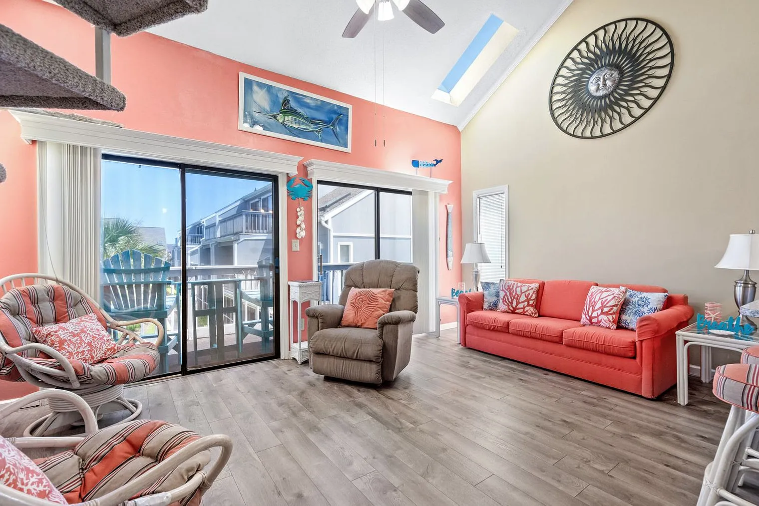 2 bed, 2.0 bath, 914 sqft, $3,232 — Photo 4