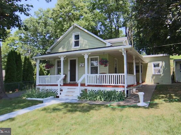 356 Market St, Highspire, PA 17034