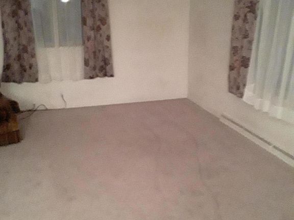 3rd image of 15671 Greenway Dr