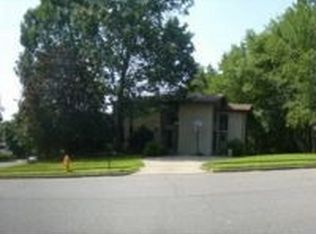 2615 Woodfern Ct, Woodbridge, VA