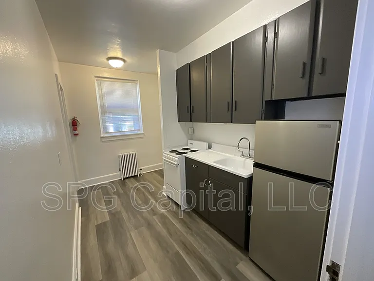 2015 Market St #6 — Photo 3