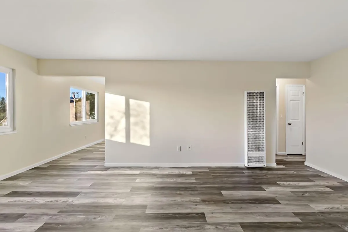 Building Photo - 404 Monterey Ave #A