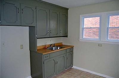 3rd image of 306 Dunn Blvd