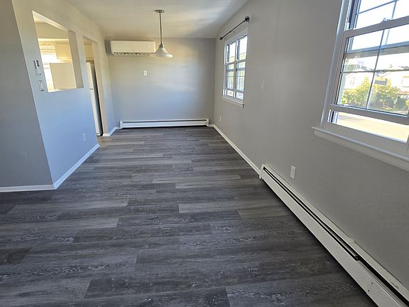 4th image of 278 Ada Dr Floor 2