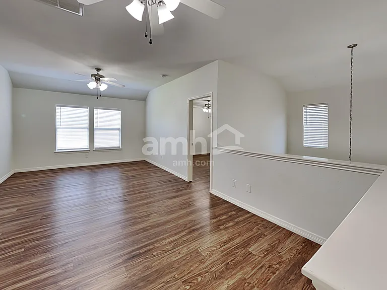 26949 Carriage Manor Ln — Photo 10