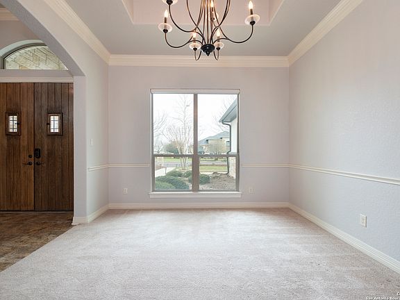 5th image of 31031 KEENELAND DR