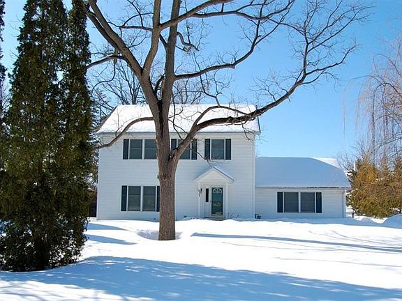 3rd image of 637 Kuehnle Ave