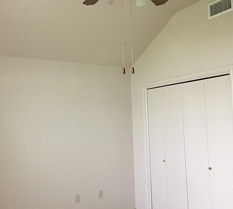 3rd image of 3460 Beacon St