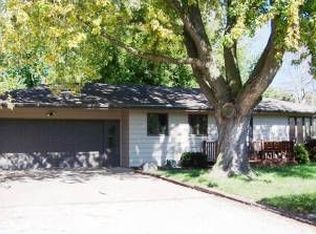 517 South Ave, Nevada, IA 50201